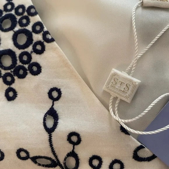 Sail to Sable Eyelet Dress Size 0 - Picture 3 of 7